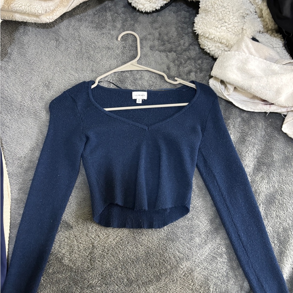 La Hearts Navy Long Sleeve Crop Top
